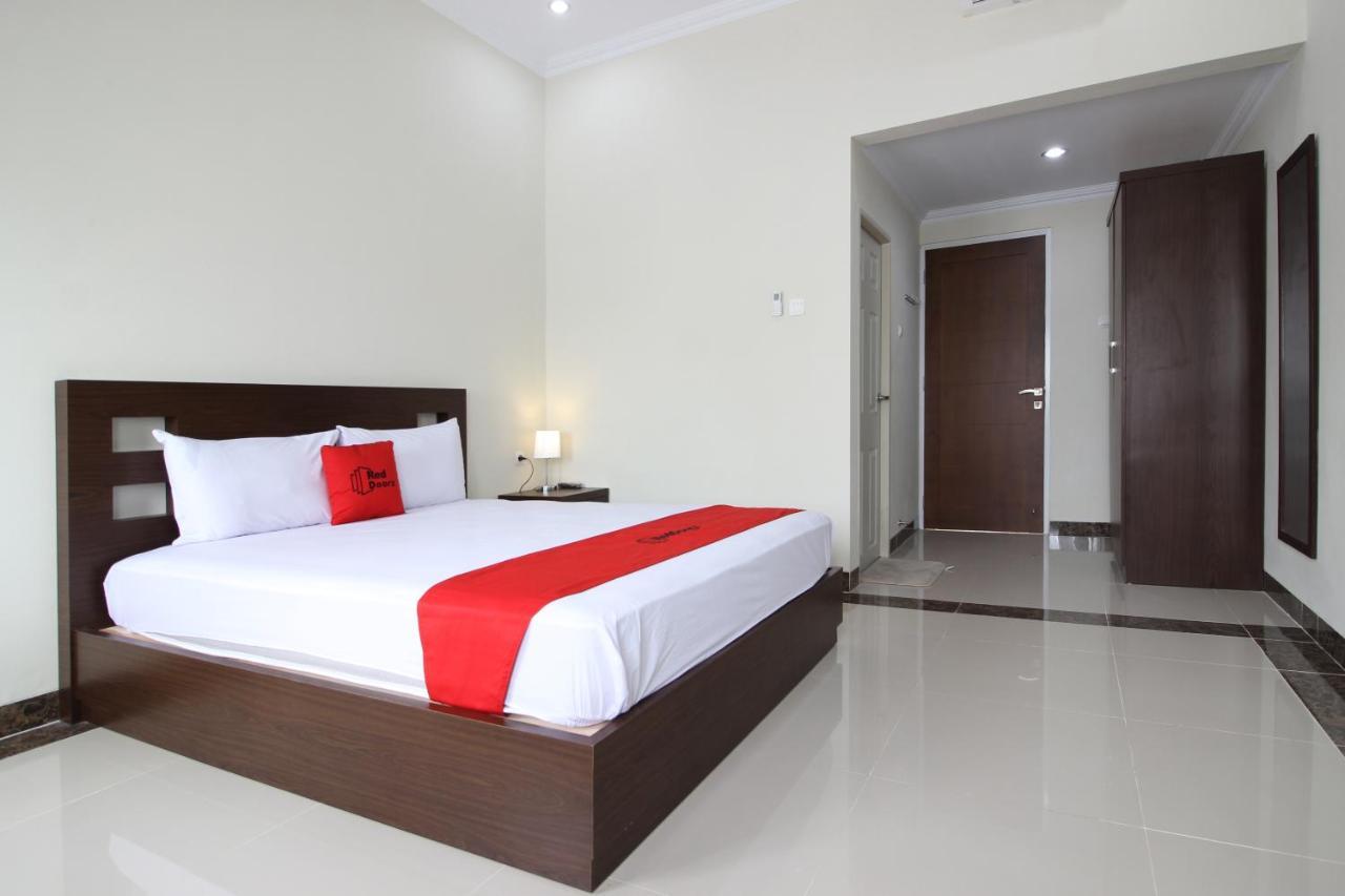 RedDoorz Syariah Plus @ Jakal Bawah 3 Kejayan Bagian luar foto